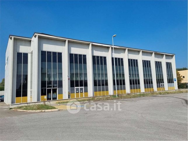 Appartamento in residenziale in Via Montanara 36