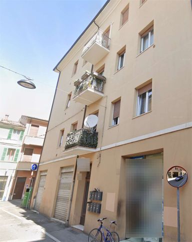 Appartamento in residenziale in Via Achille Cantoni