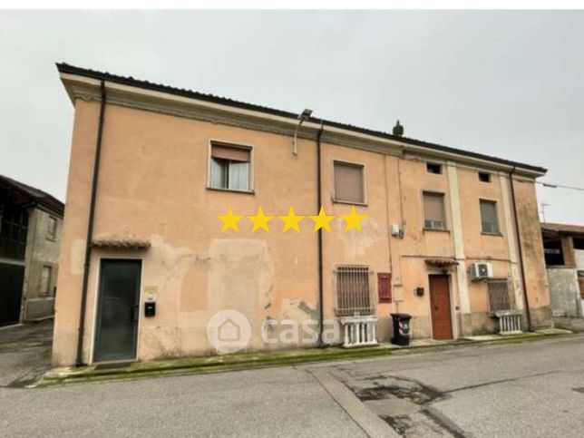 Appartamento in residenziale in Via Mamago Roso