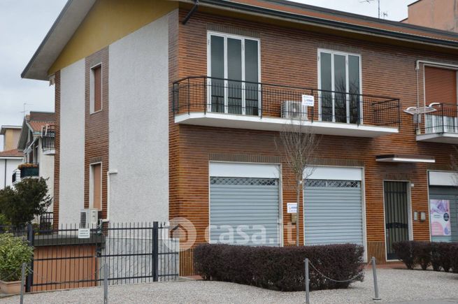 Casa indipendente in residenziale in Via Goffredo Mameli 8