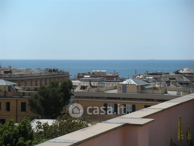 Appartamento in residenziale in Via Flora