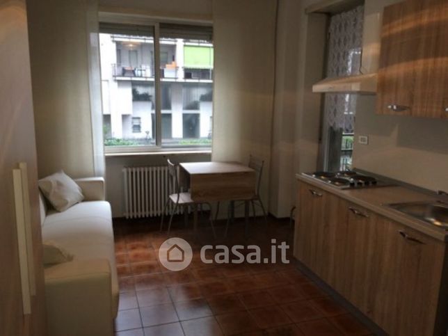 Appartamento in residenziale in Via Monte Asolone 7