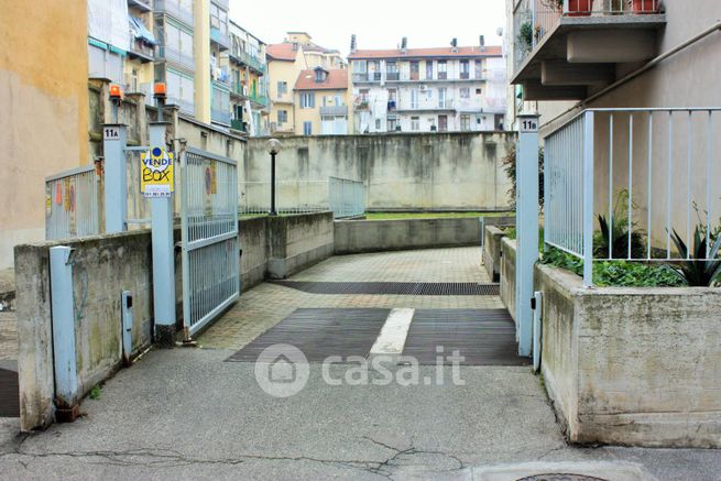 Garage/posto auto in residenziale in Via Capua 11