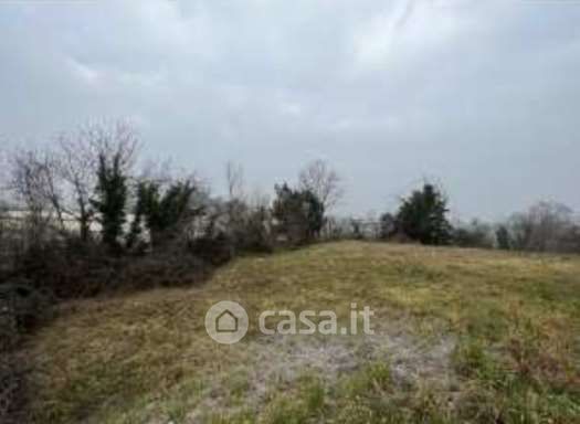Terreno edificabile in residenziale in Via Italia