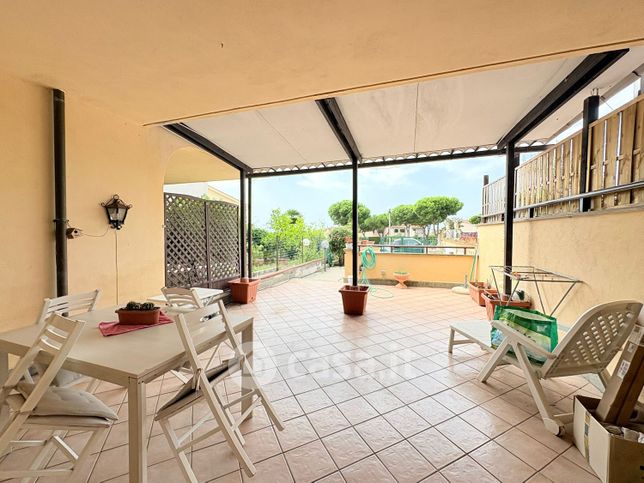 Villetta a schiera in residenziale in Via Oceano Pacifico