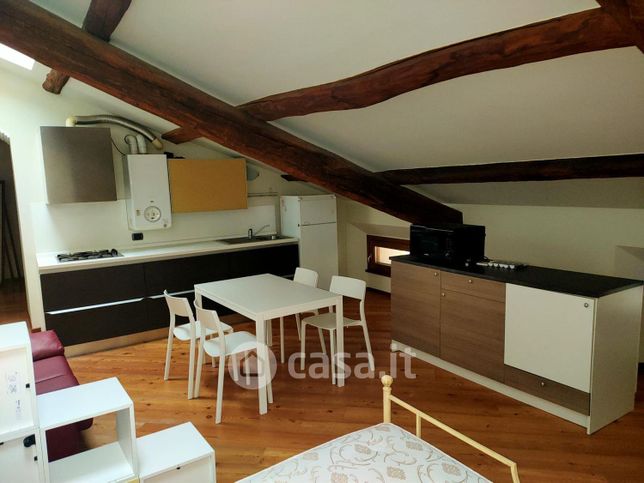 Appartamento in residenziale in Via Gaetano Benzoni