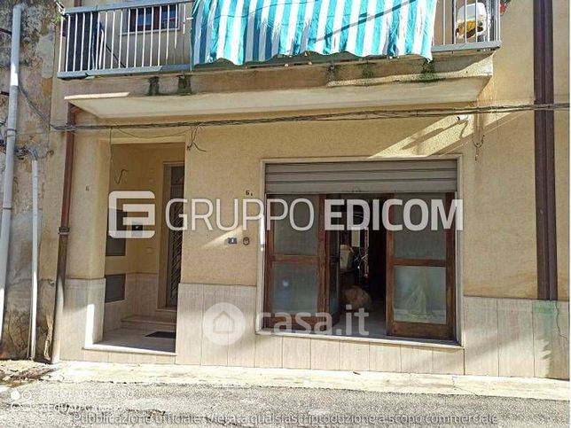 Box/posto auto in residenziale in Via Enea