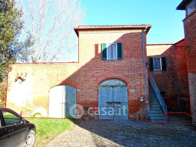 Casa indipendente in residenziale in LOC. PRESELLE 1