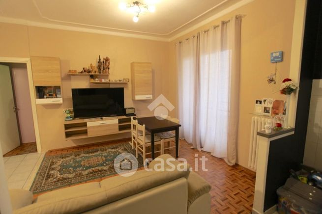 Appartamento in residenziale in Via Pietro Chiampo 23