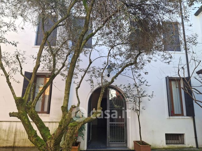 Appartamento in residenziale in Via San Tomaso 8