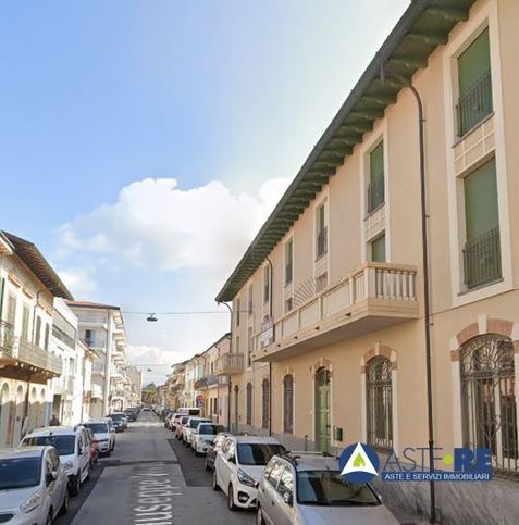 Ufficio in commerciale in Via Giuseppe Verdi 153