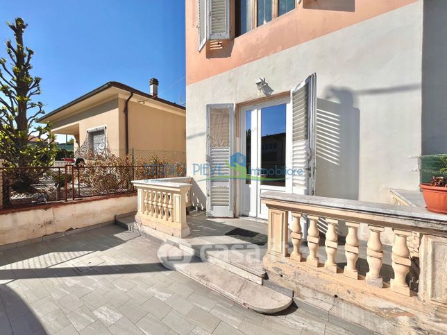 Casa indipendente in residenziale in Via Giovanni Mimbelli