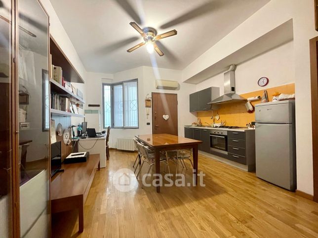 Appartamento in residenziale in Via Zanella 5