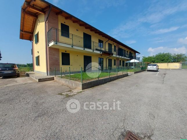 Appartamento in residenziale in Via Piscina 44