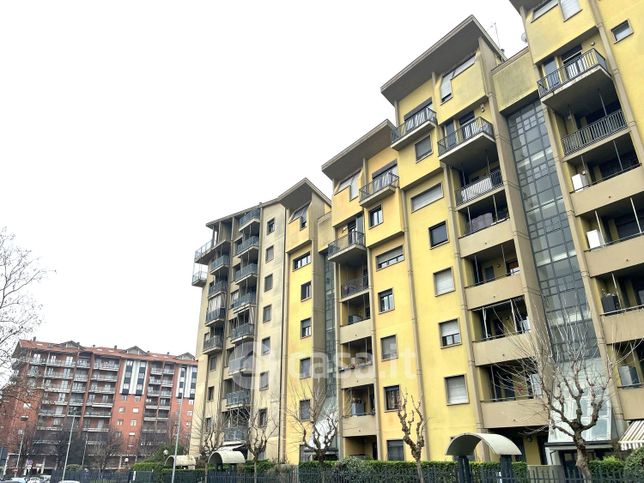 Appartamento in residenziale in Via F.lli Macario 62