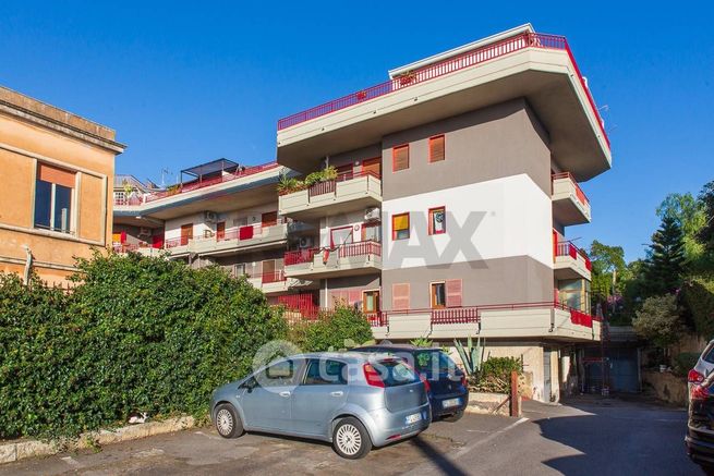 Appartamento in residenziale in Via Firenze 116