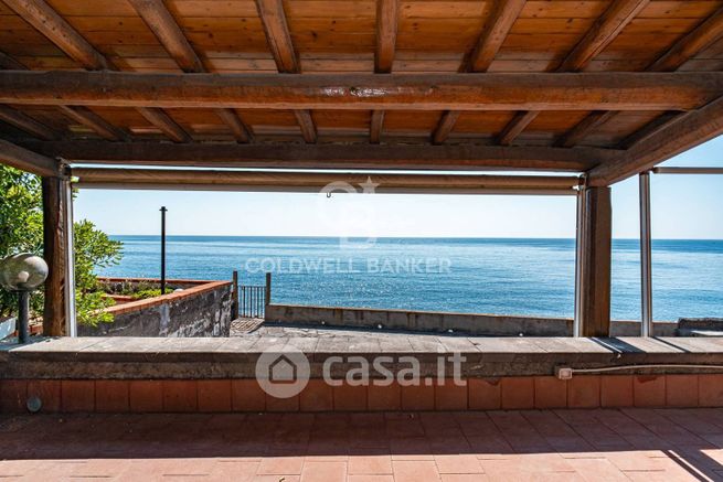 Villa in residenziale in Strada Senza Nome