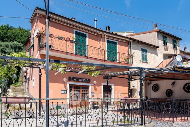 Appartamento in residenziale in Via per Feglino 1