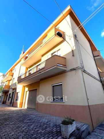 Appartamento in residenziale in Via Silventi 33