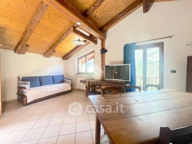 Appartamento in residenziale in Frazione Mollieres 6
