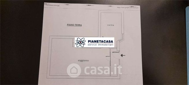 Casa bi/trifamiliare in residenziale in 
