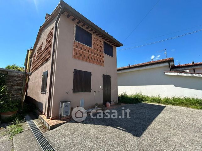 Rustico/casale in residenziale in Via Cecchetti