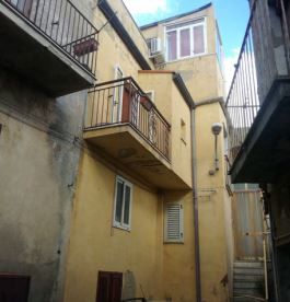 Casa indipendente in residenziale in Via San Miceli 60-73