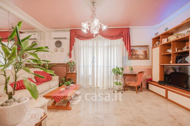 Appartamento in residenziale in Via Benvenuto Cellini