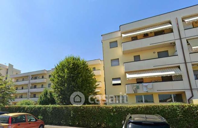 Appartamento in residenziale in Via Ludovico D'Aragona