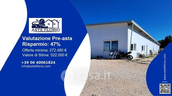Capannone in commerciale in Via del Laghetto