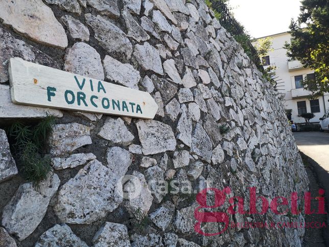 Appartamento in residenziale in Via Forconata