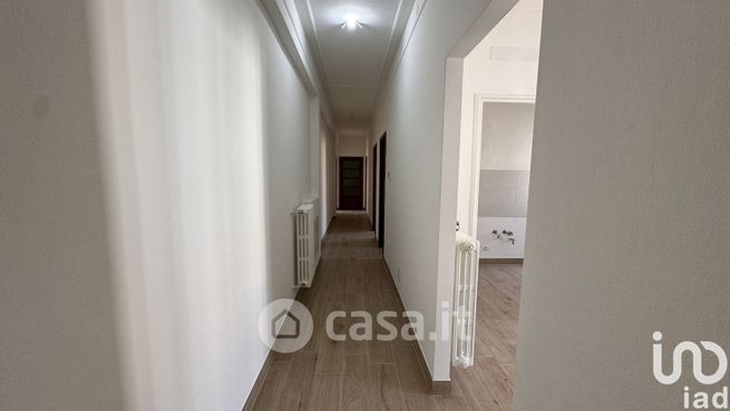 Appartamento in residenziale in Via Giacomo Leopardi 11