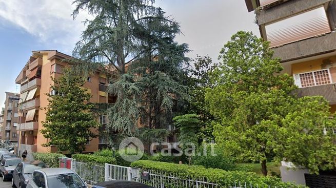 Appartamento in residenziale in Via Domenico Comparetti 76