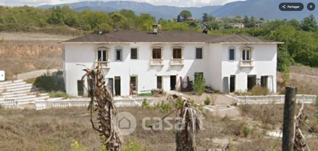 Appartamento in residenziale in Via dell'Acqua Solfurea 16