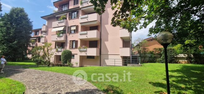 Appartamento in residenziale in Via Donizetti Gaetano 28