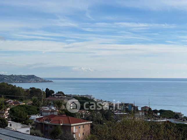 Casa bi/trifamiliare in residenziale in Via Padre Semeria 560