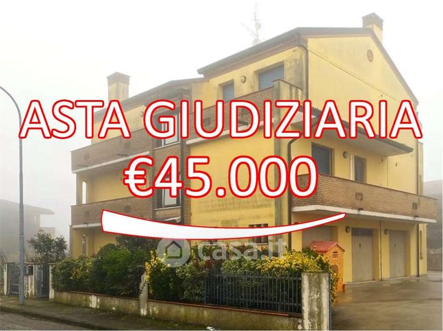 Appartamento in residenziale in Viale Antonio Ligabue 21