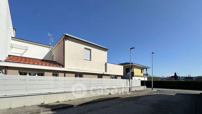 Casa indipendente in residenziale in Via del Pozzino