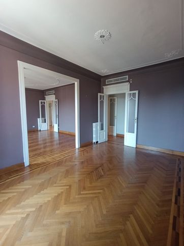 Appartamento in residenziale in Via Quadronno 16