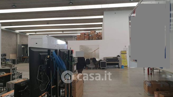 Capannone in commerciale in Strada Statale 7