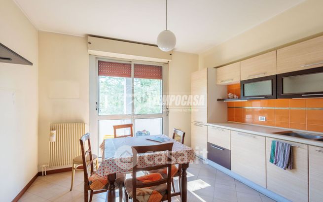 Appartamento in residenziale in Via Caduti Montelungo 4