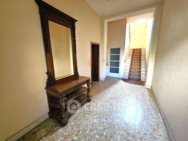 Casa indipendente in residenziale in Via Sempione 140