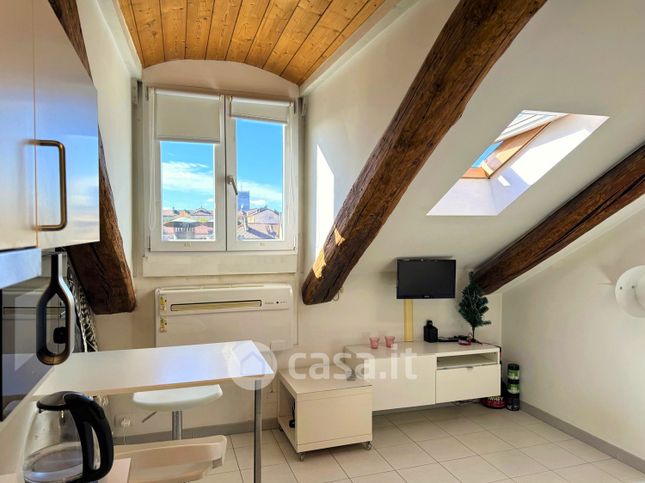 Appartamento in residenziale in Via Carlo Botta 5