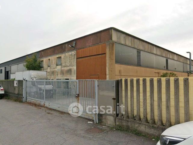 Capannone in commerciale in Via Privata Sicilia 17