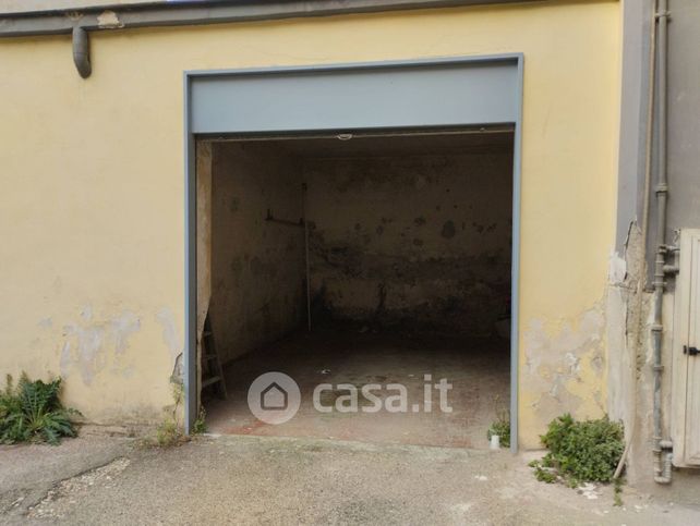 Box/posto auto in residenziale in Corso Secondigliano