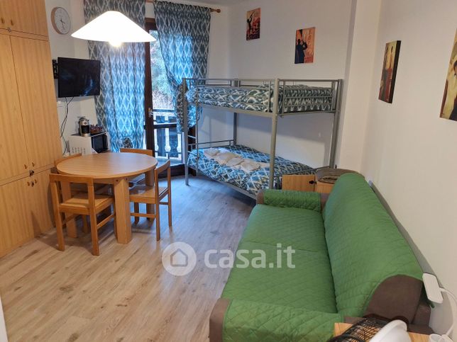 Appartamento in residenziale in Via Cantoniera 55