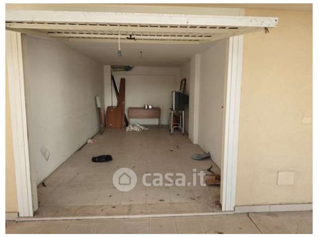 Box/posto auto in residenziale in Via Aspromonte