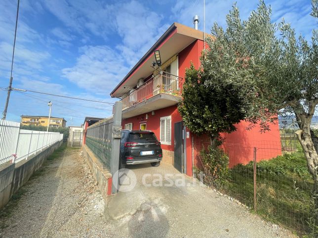 Casa indipendente in residenziale in Via dei Bizantini 196