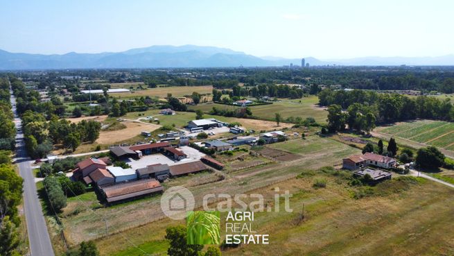 Terreno agricolo in commerciale in Strada Sabotino 218