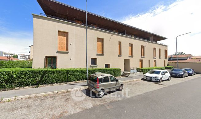 Box/posto auto in residenziale in Via Galileo Ferraris